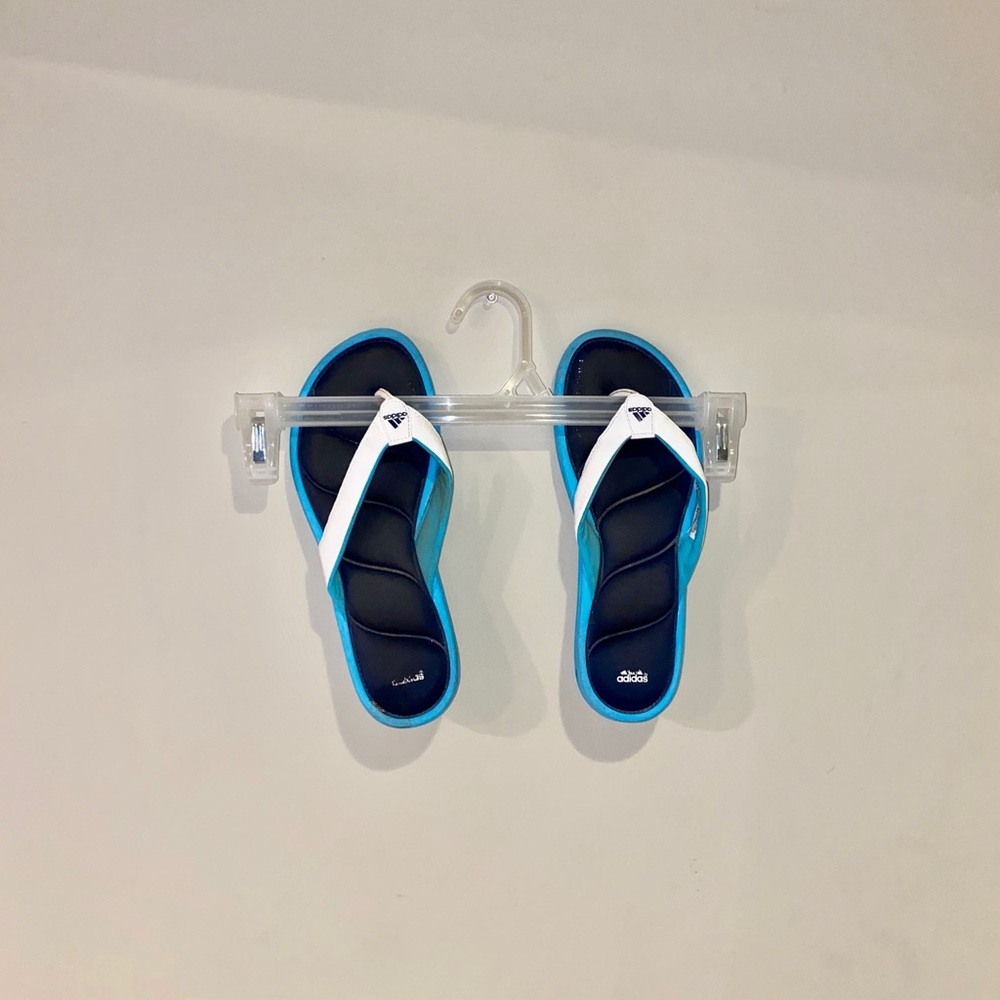 LIMITED EDITION adidas memory foam flip flops